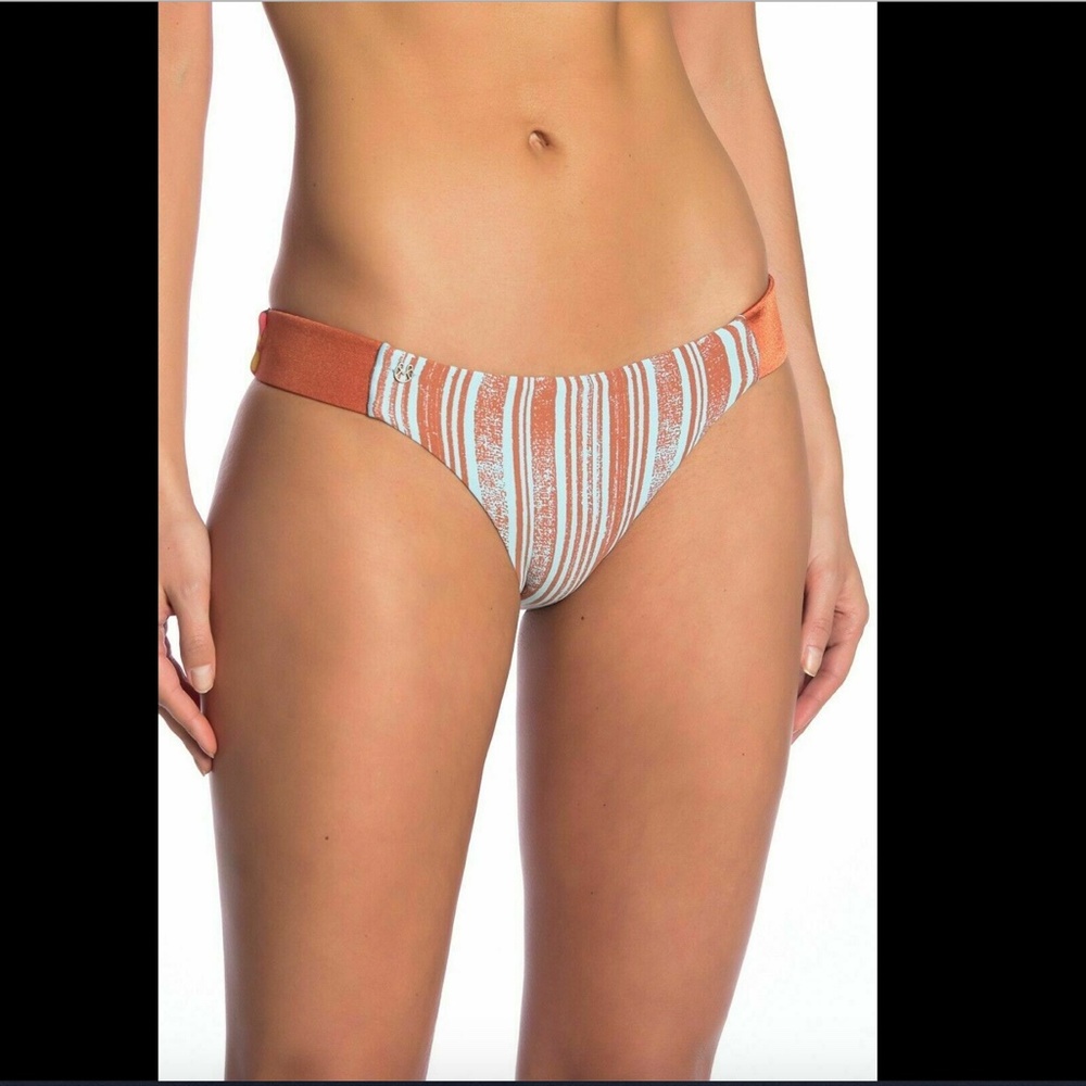 NWT Maaji Signature Cut Reversible Bikini Bottom